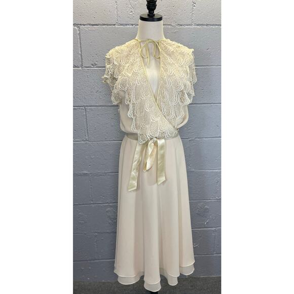 Vintage 1980s Cream Ivory Chiffon Lace Overlay Midi Dress Keyhole Neck Large - Picture 9 of 9